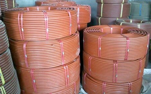 提升工程安全：聚乙烯(RPE)阻燃吉木乃穿线管在现代建筑中的应用